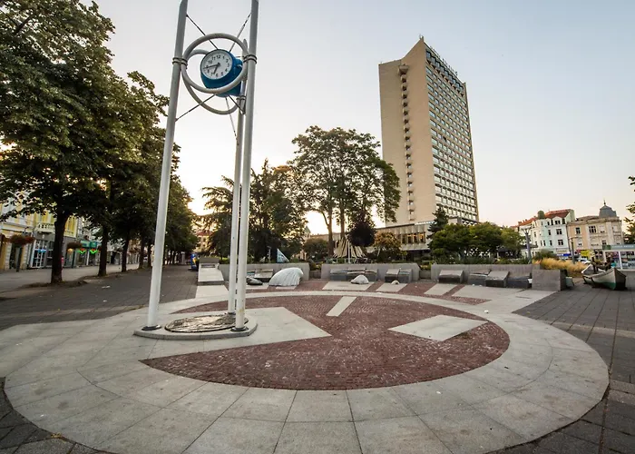 Апартамент Demokratsia Bl 117 *