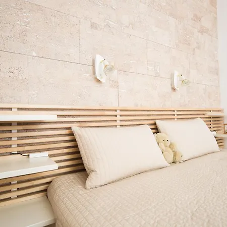 Apartment Demokratsia Bl 117 *